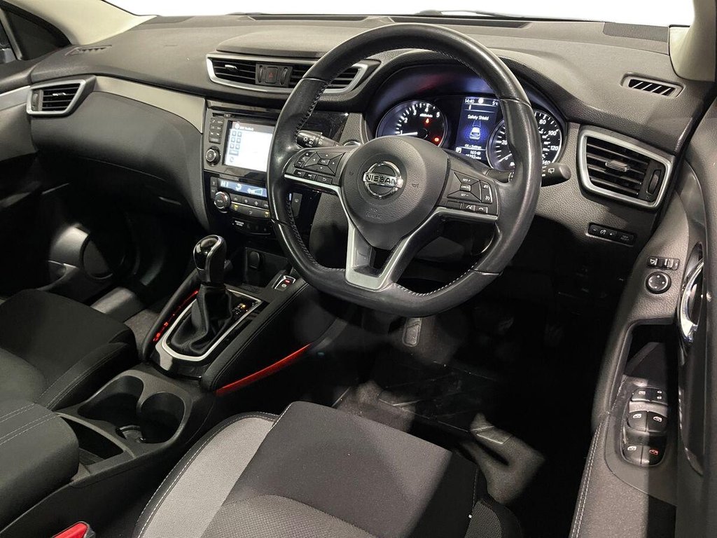 Used Nissan Qashqai 2017 for sale - 76642463: Photo 9