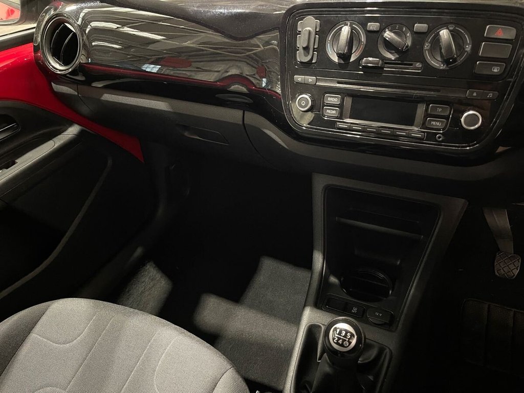 Used Volkswagen up! 2015 for sale - 76546461: Photo 16