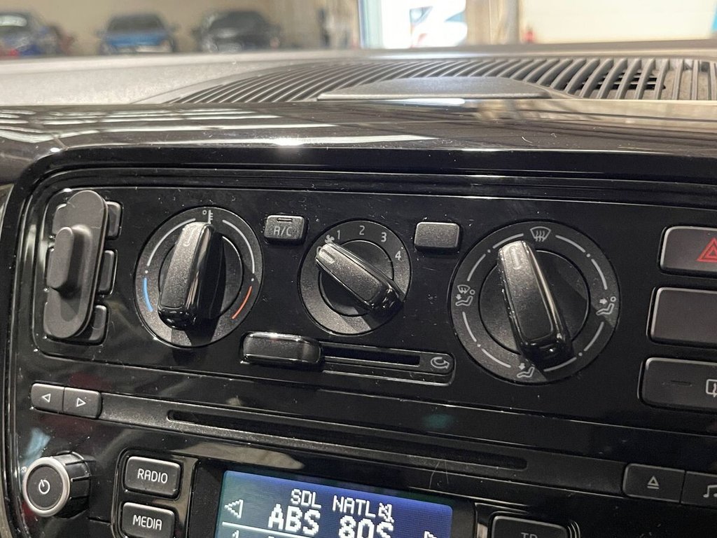 Used Volkswagen up! 2015 for sale - 76546461: Photo 17