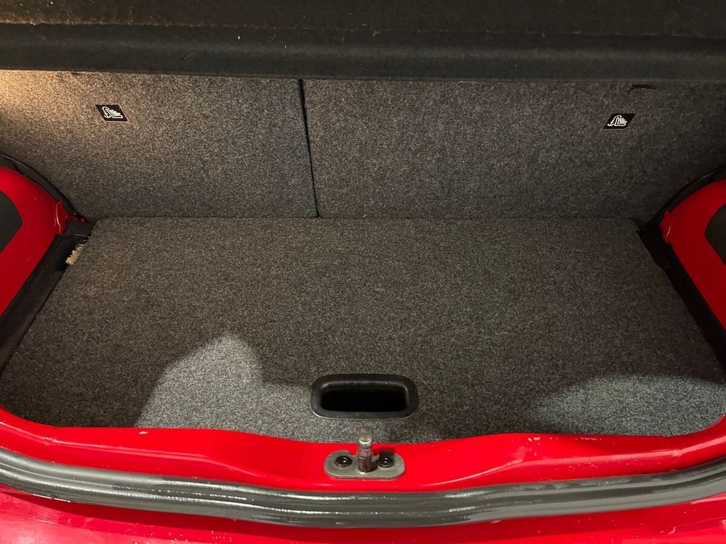 Used Volkswagen up! 2015 for sale - 76546461: Photo 24