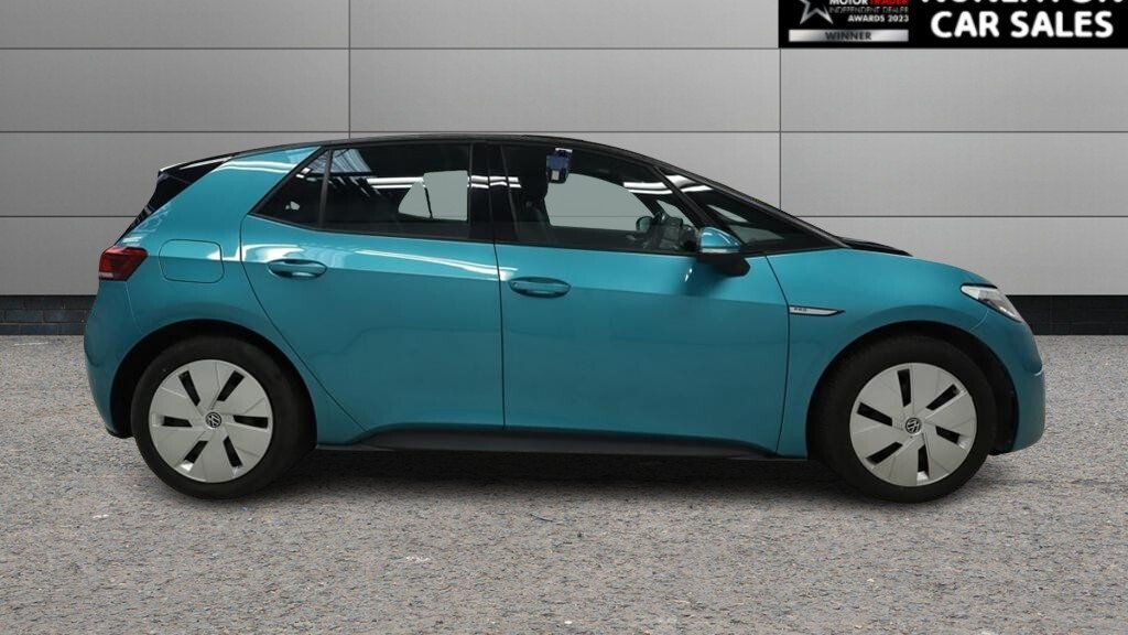 Used Volkswagen ID.3 2023 for sale - 78172498: Photo 2