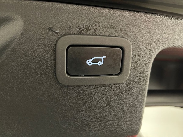 Used Land Rover Discovery Sport 2019 for sale - 76323117: Photo 31