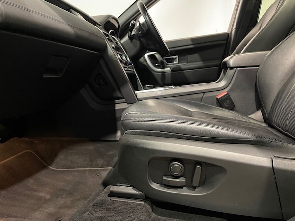 Used Land Rover Discovery Sport 2019 for sale - 76323117: Photo 32