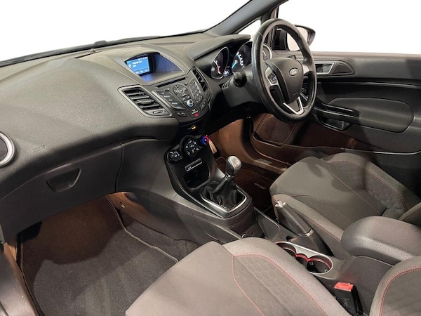 Used Ford Fiesta 2016 for sale - 76223724: Photo 14
