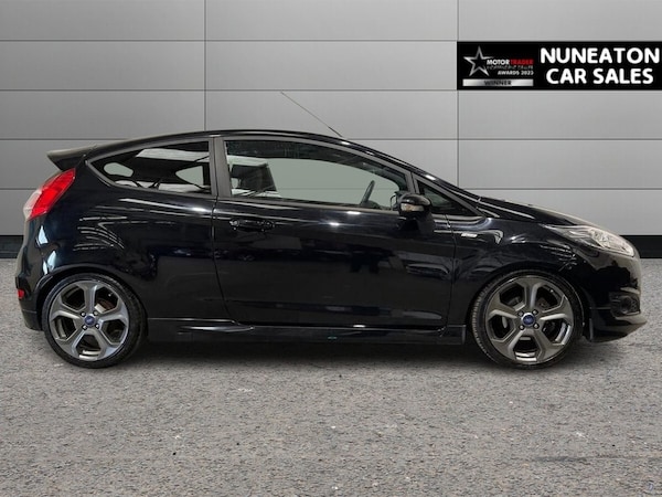 Used Ford Fiesta 2016 for sale - 76223724: Photo 2