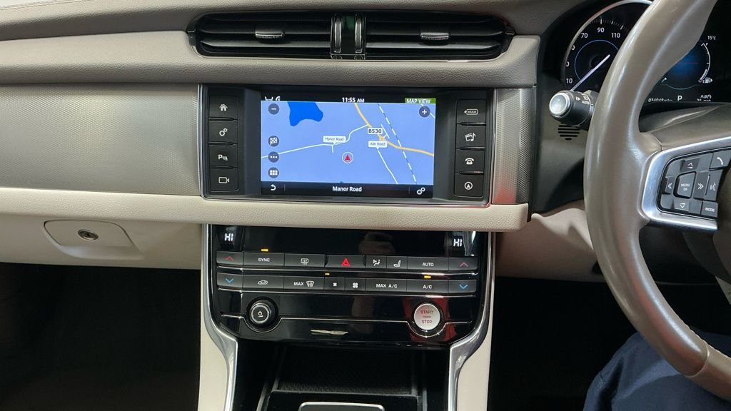 Used Jaguar XF 2018 for sale - 76380129: Photo 11