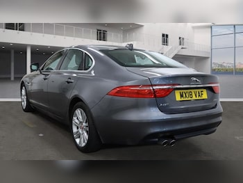 Used Jaguar XF 2018 for sale - 76380129: Photo