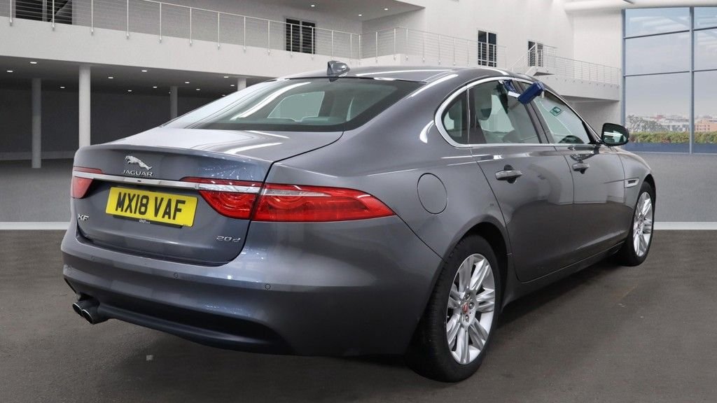 Used Jaguar XF 2018 for sale - 76380129: Photo 4