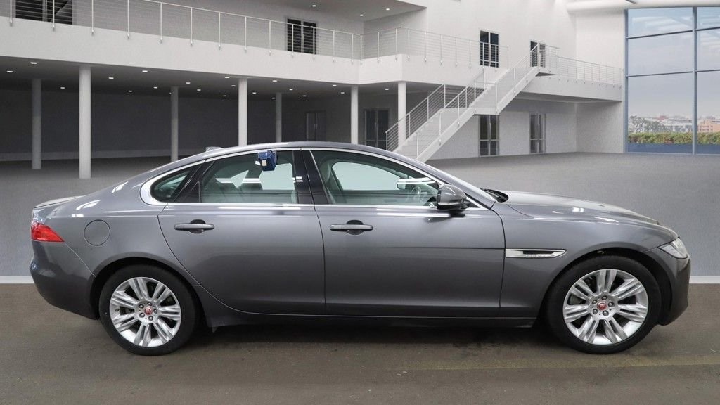 Used Jaguar XF 2018 for sale - 76380129: Photo 5