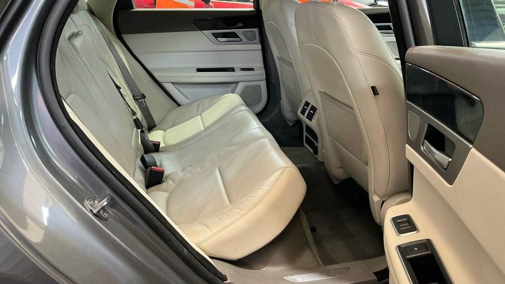 Used Jaguar XF 2018 for sale - 76380129: Photo 8
