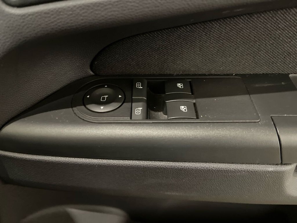 Used Vauxhall Zafira 2011 for sale - 76888613: Photo 18