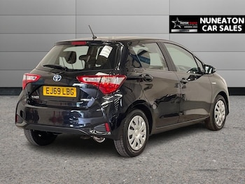 Used Toyota Yaris 2020 for sale - 75896558: Photo