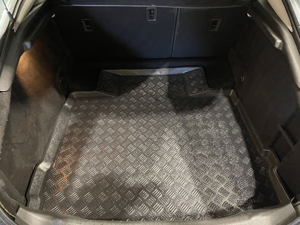 Used Vauxhall Insignia 2015 for sale - 76698532: Photo 22