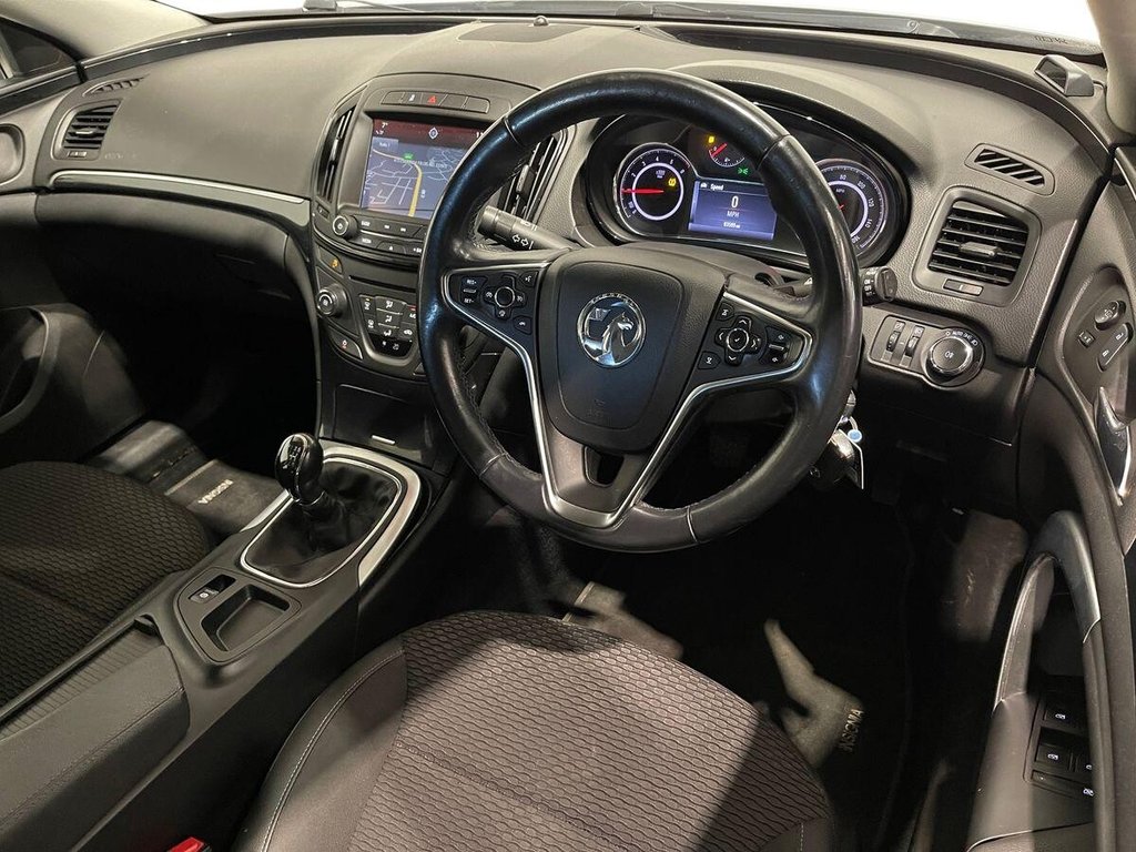 Used Vauxhall Insignia 2015 for sale - 76698532: Photo 9