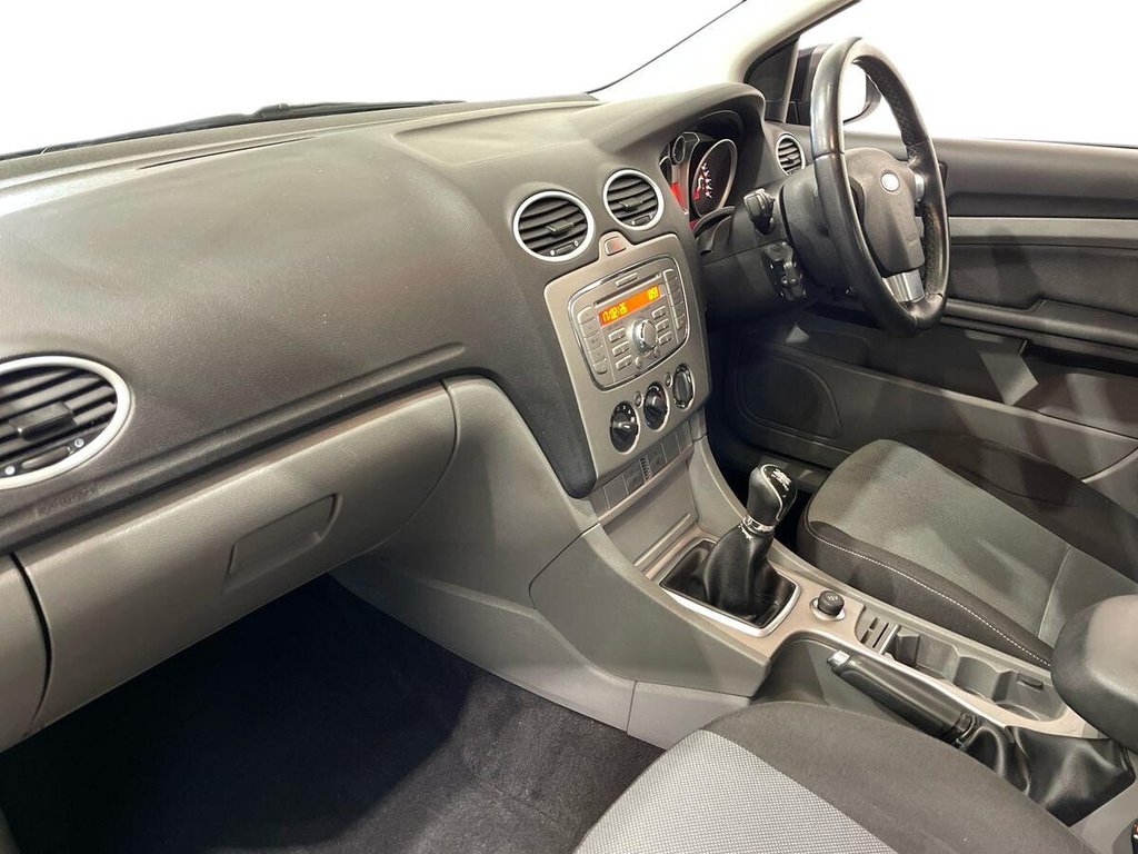 Used Ford Focus 2009 for sale - 77620997: Photo 14