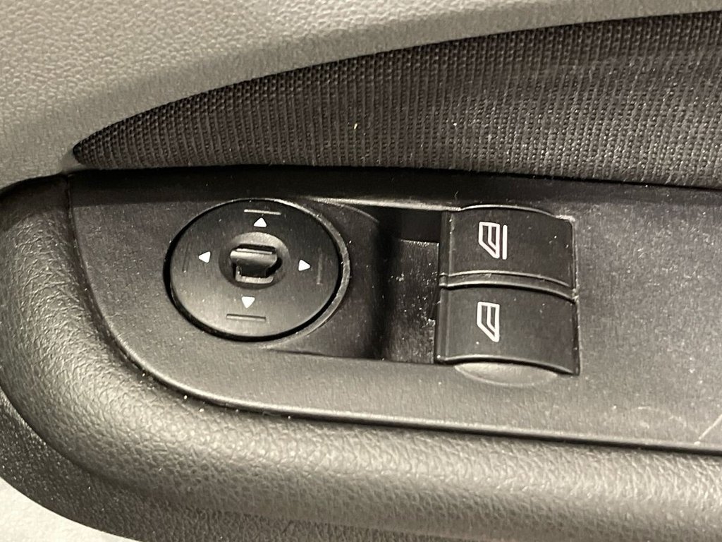 Used Ford Focus 2009 for sale - 77620997: Photo 18