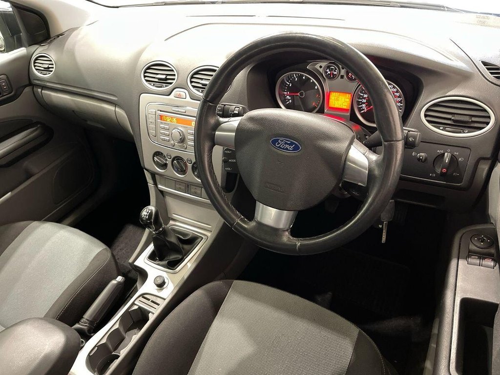 Used Ford Focus 2009 for sale - 77620997: Photo 9
