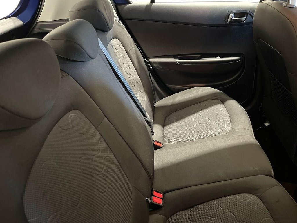 Used Hyundai i20 2011 for sale - 77891312: Photo 25