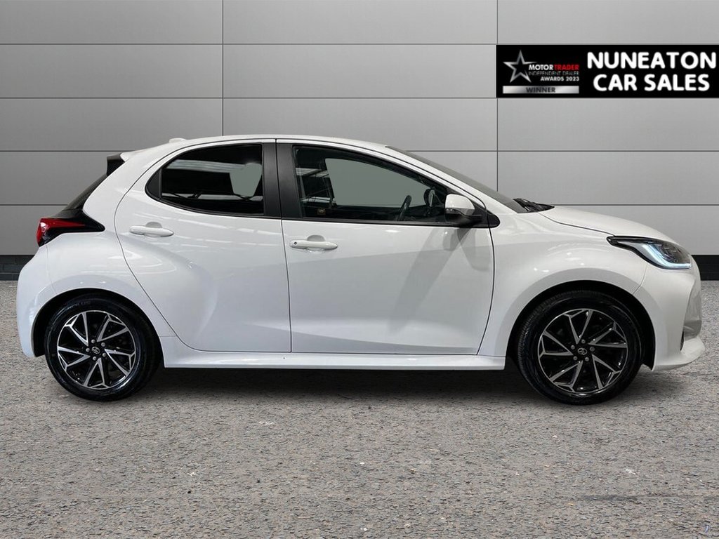 Used Toyota Yaris 2022 for sale - 77056327: Photo 2