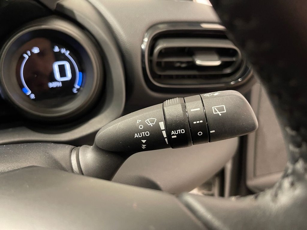 Used Toyota Yaris 2022 for sale - 77056327: Photo 33