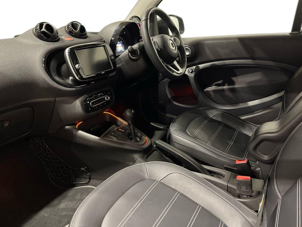 Used smart fortwo 2021 for sale - 76559098: Photo 15