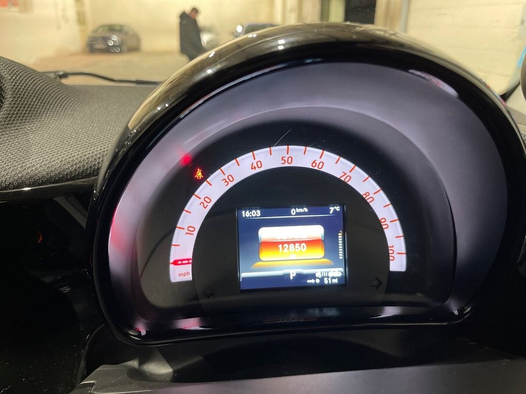 Used smart fortwo 2021 for sale - 76559098: Photo 24