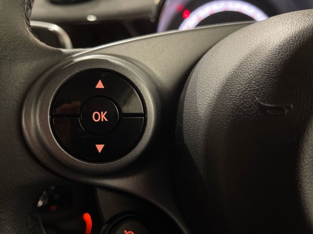 Used smart fortwo 2021 for sale - 76559098: Photo 25