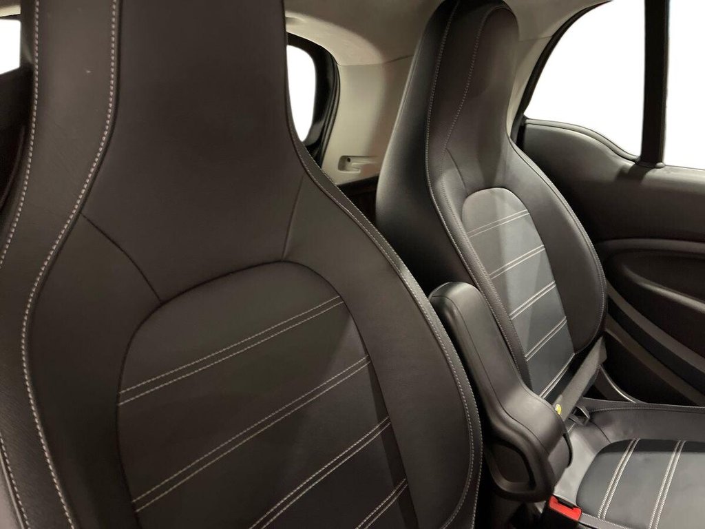 Used smart fortwo 2021 for sale - 76559098: Photo 28