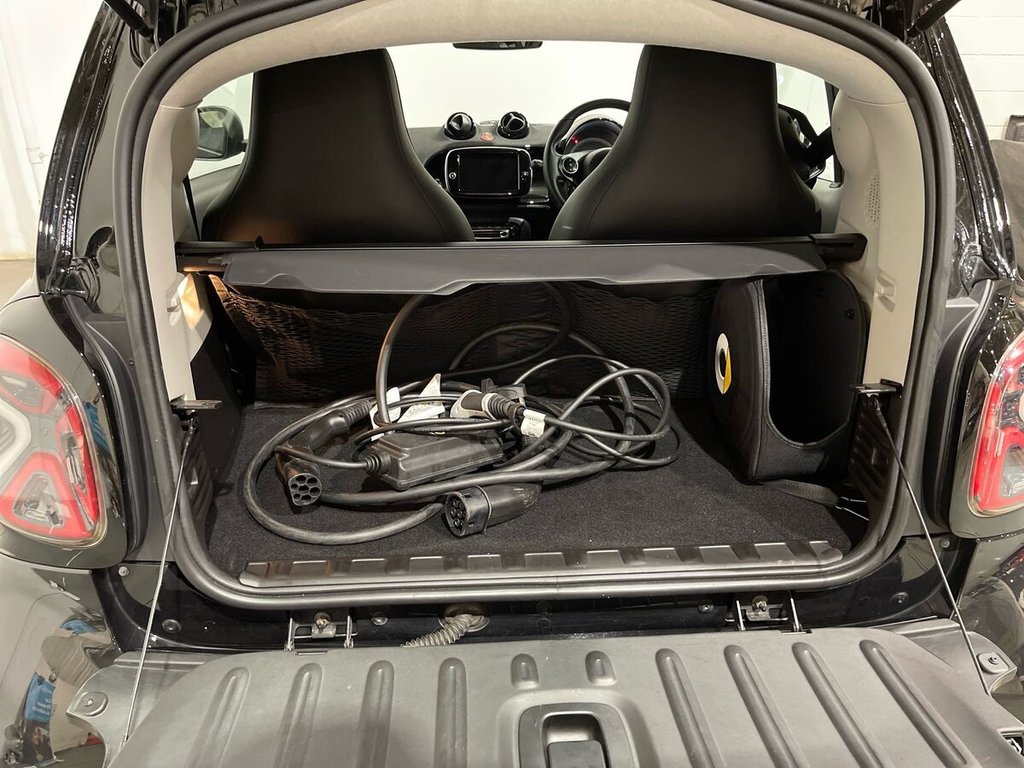 Used smart fortwo 2021 for sale - 76559098: Photo 29