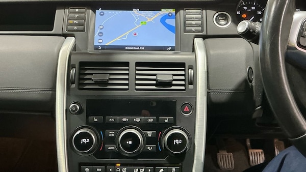 Used Land Rover Discovery Sport 2017 for sale - 76203358: Photo 11