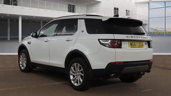 Used Land Rover Discovery Sport 2017 for sale - 76203358: Photo 3