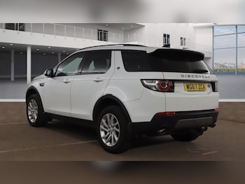 Used Land Rover Discovery Sport 2017 for sale - 76203358: Photo 3