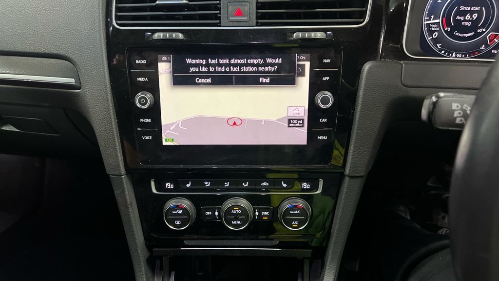 Used Volkswagen Golf 2018 for sale - 76559264: Photo 11