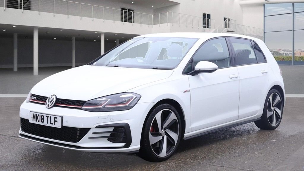 Used Volkswagen Golf 2018 for sale - 76559264: Photo 2