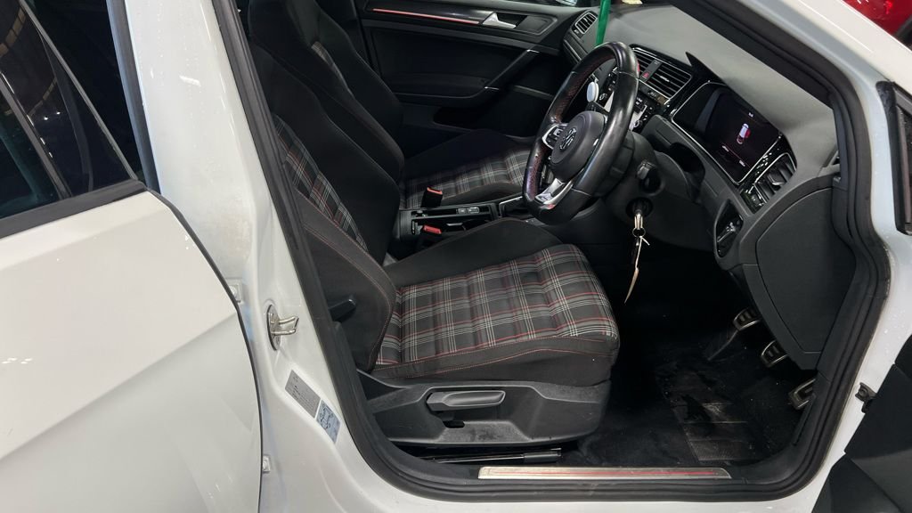 Used Volkswagen Golf 2018 for sale - 76559264: Photo 9