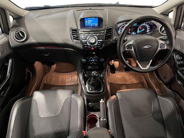 Used Ford Fiesta 2017 for sale - 76132231: Photo 10