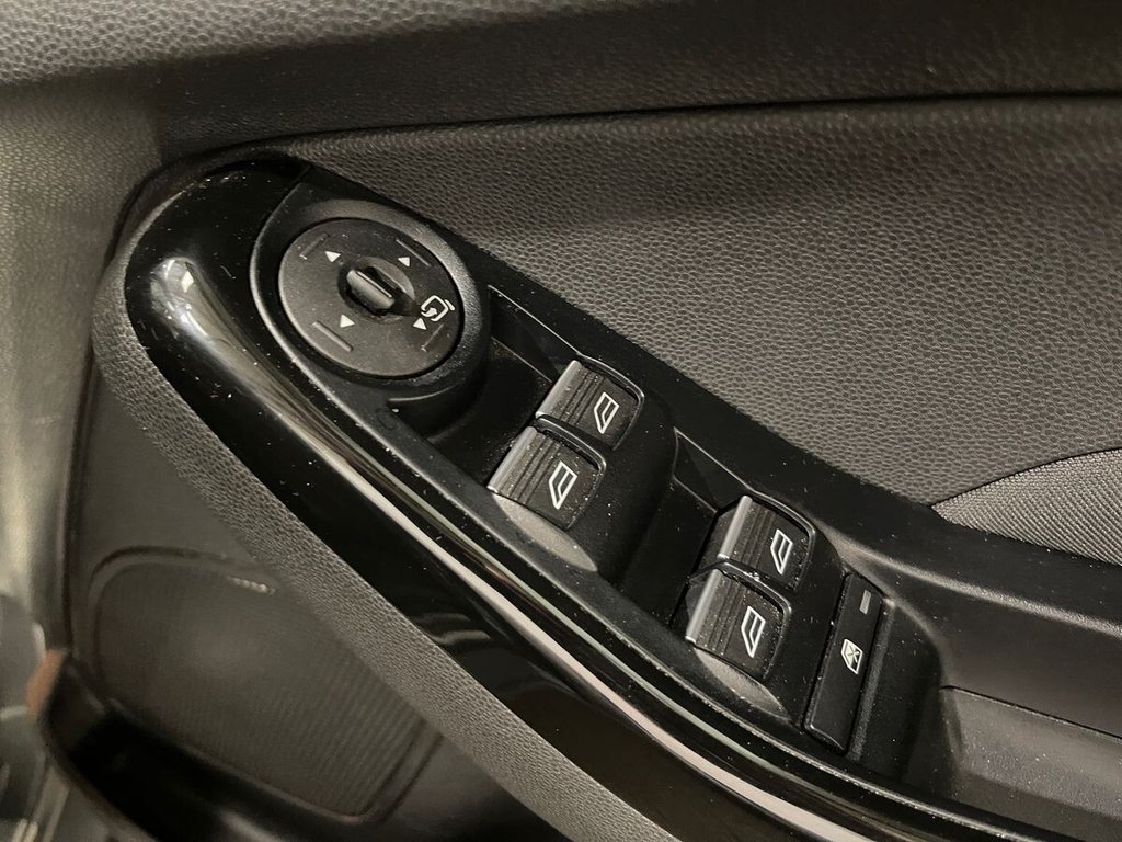 Used Ford Fiesta 2017 for sale - 76132231: Photo 18