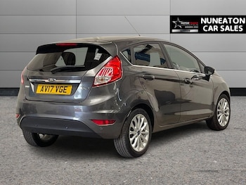 Used Ford Fiesta 2017 for sale - 76132231: Photo 3