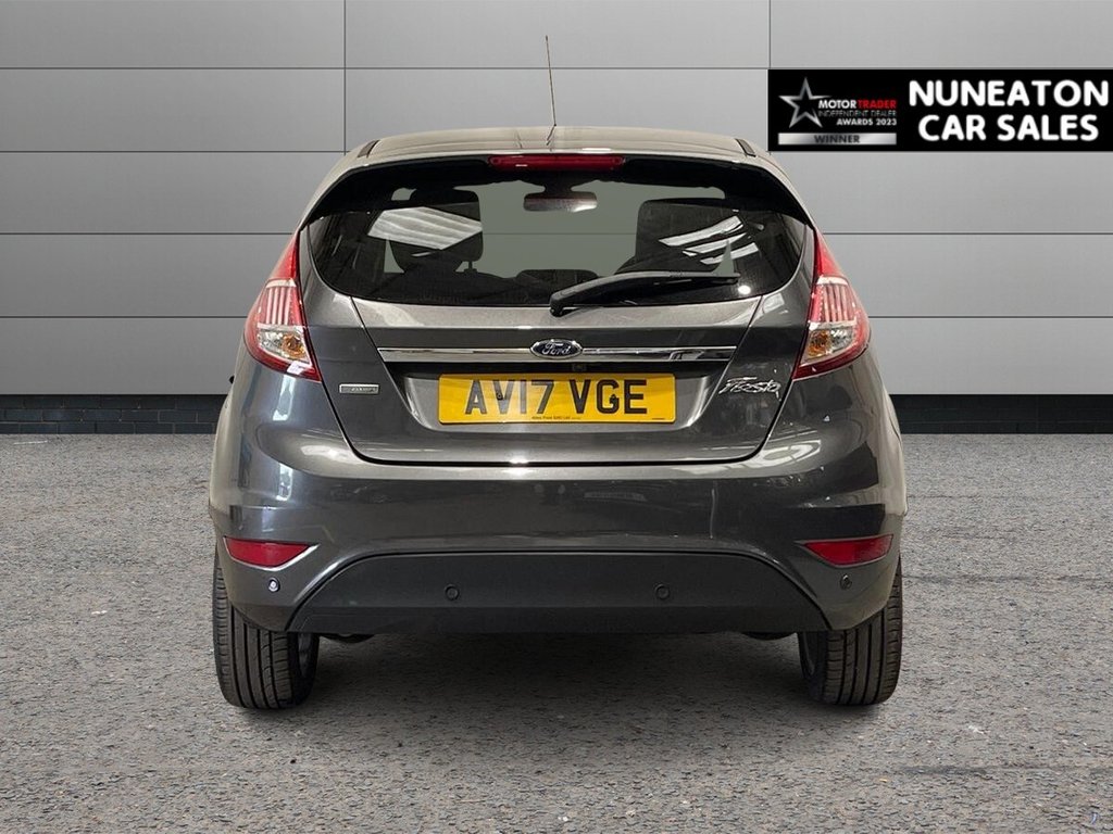 Used Ford Fiesta 2017 for sale - 76132231: Photo 4