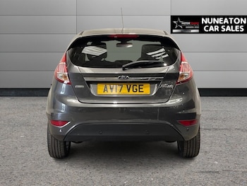 Used Ford Fiesta 2017 for sale - 76132231: Photo 4