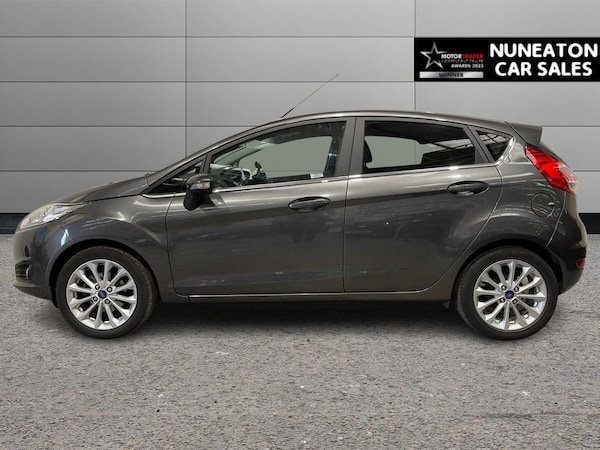 Used Ford Fiesta 2017 for sale - 76132231: Photo 6