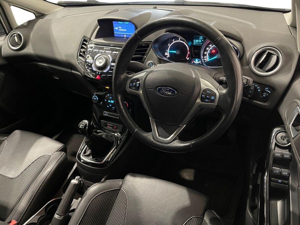 Used Ford Fiesta 2017 for sale - 76132231: Photo 9
