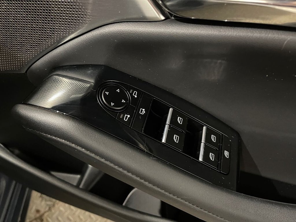 Used Mazda Mazda3 2019 for sale - 76203403: Photo 18