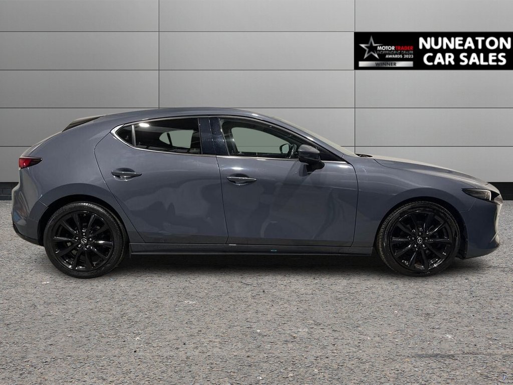 Used Mazda Mazda3 2019 for sale - 76203403: Photo 2