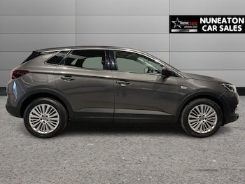 Used Vauxhall Grandland X 2018 for sale - 76333420: Photo 2