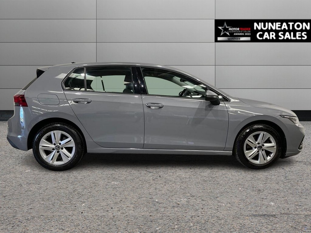 Used Volkswagen Golf 2022 for sale - 76386687: Photo 2