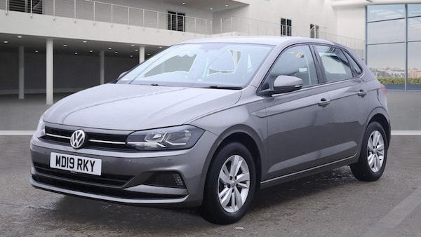 Used Volkswagen Polo 2019 for sale - 76203383: Photo 2