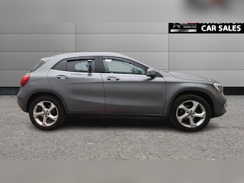 Used Mercedes-Benz GLA 2018 for sale - 78749429: Photo