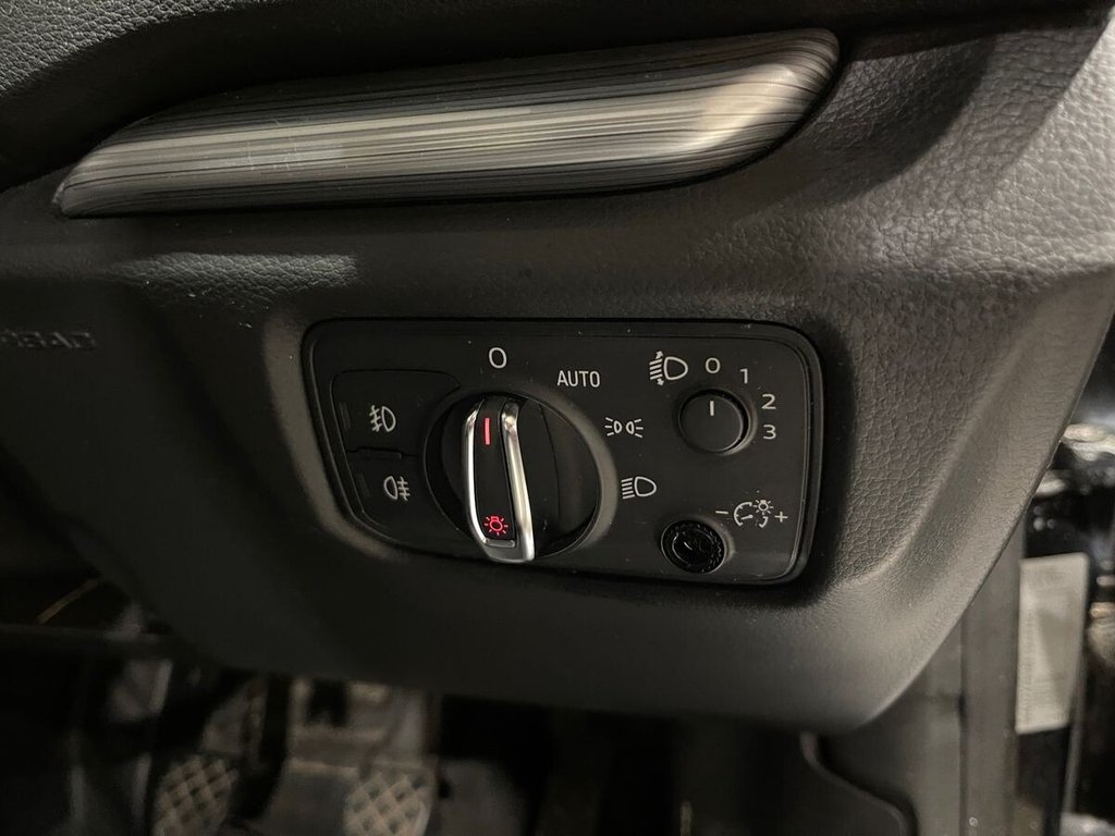 Used Audi A3 Cabriolet 2014 for sale - 76698239: Photo 22