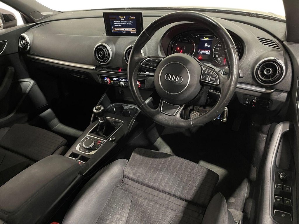 Used Audi A3 Cabriolet 2014 for sale - 76698239: Photo 9